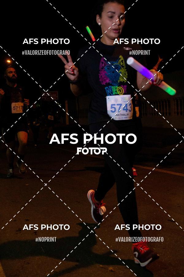 Compra tus fotos del eventoNeon Night Run 2019 - Belo Horizonte En Fotop