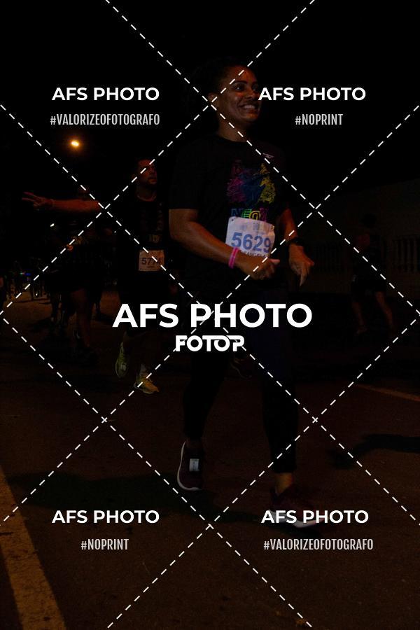 Compra tus fotos del eventoNeon Night Run 2019 - Belo Horizonte En Fotop