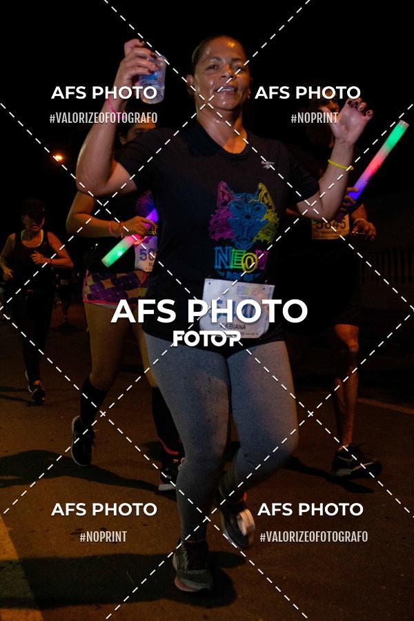 Compra tus fotos del eventoNeon Night Run 2019 - Belo Horizonte En Fotop