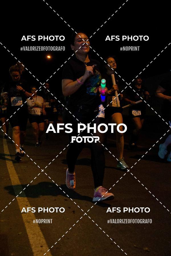 Compra tus fotos del eventoNeon Night Run 2019 - Belo Horizonte En Fotop