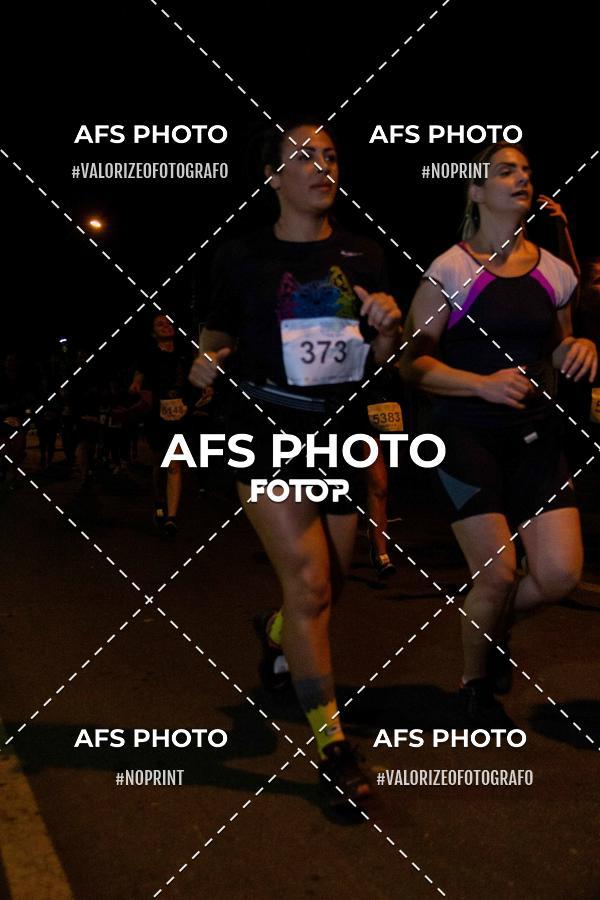 Compra tus fotos del eventoNeon Night Run 2019 - Belo Horizonte En Fotop