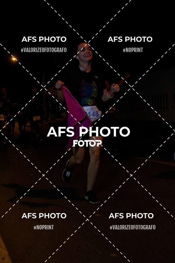 Compra tus fotos del eventoNeon Night Run 2019 - Belo Horizonte En Fotop