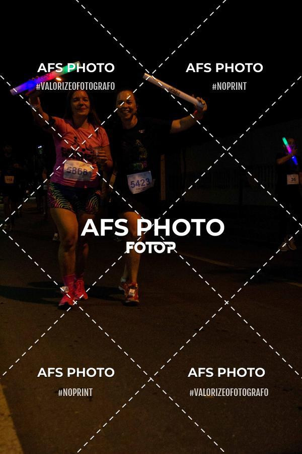 Compra tus fotos del eventoNeon Night Run 2019 - Belo Horizonte En Fotop