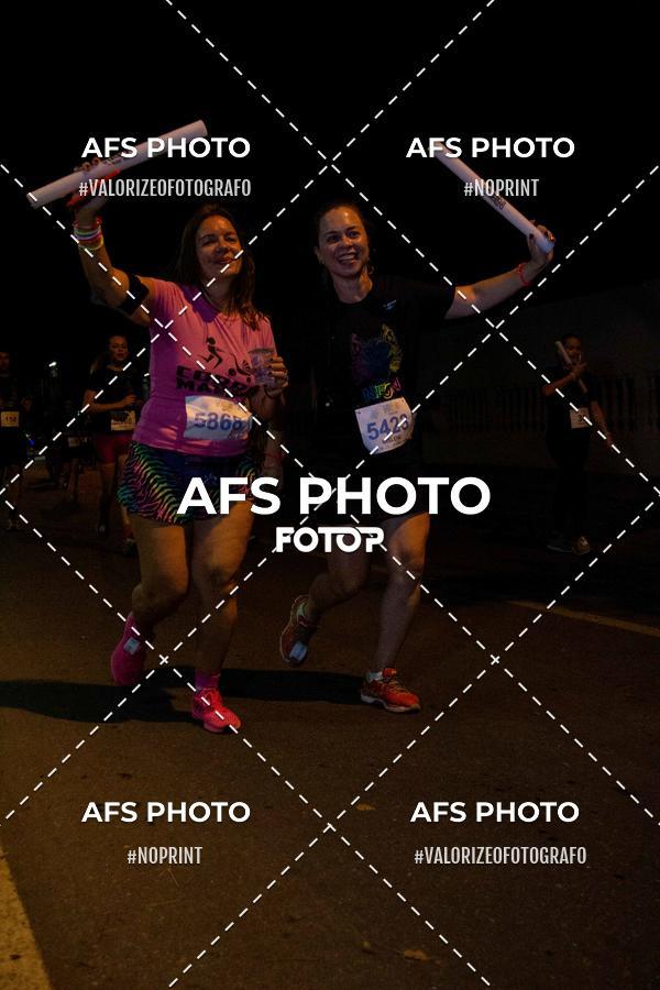 Compra tus fotos del eventoNeon Night Run 2019 - Belo Horizonte En Fotop