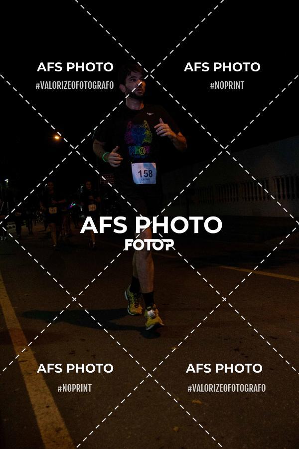 Compra tus fotos del eventoNeon Night Run 2019 - Belo Horizonte En Fotop