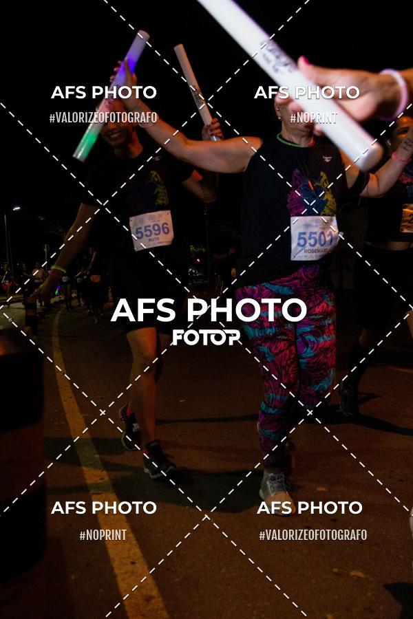 Compra tus fotos del eventoNeon Night Run 2019 - Belo Horizonte En Fotop