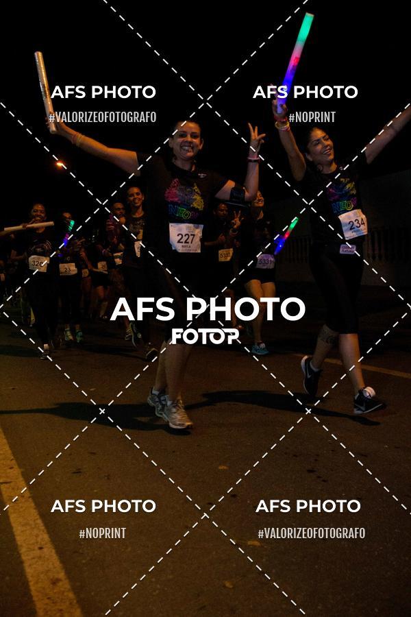 Compra tus fotos del eventoNeon Night Run 2019 - Belo Horizonte En Fotop