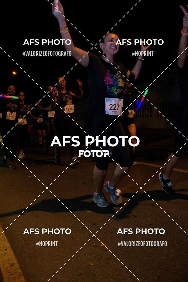 Compra tus fotos del eventoNeon Night Run 2019 - Belo Horizonte En Fotop