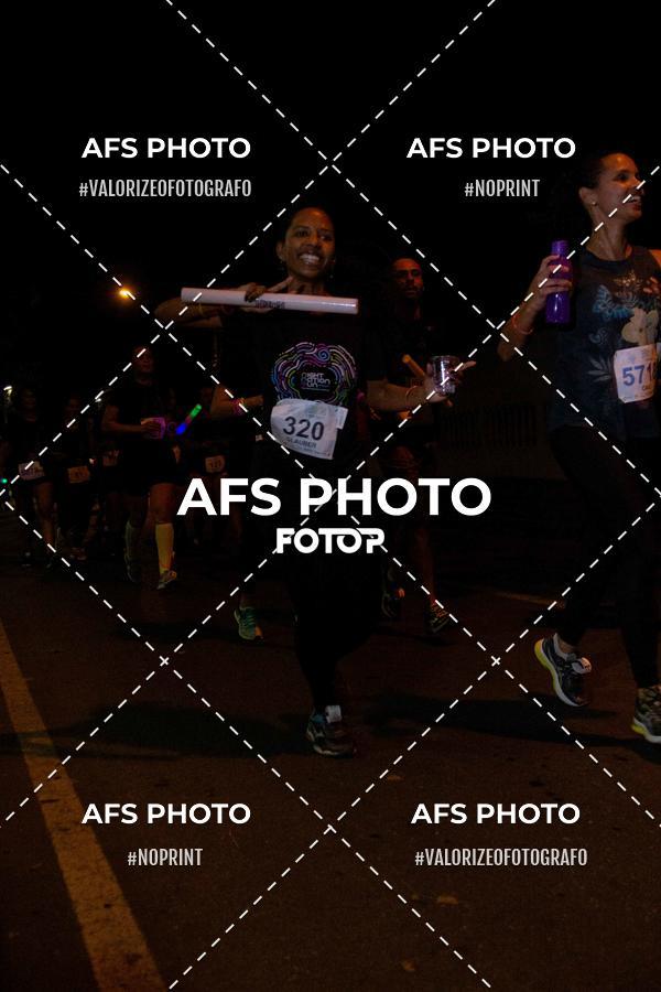 Compra tus fotos del eventoNeon Night Run 2019 - Belo Horizonte En Fotop