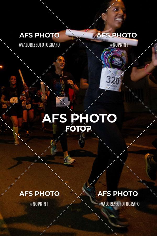 Compra tus fotos del eventoNeon Night Run 2019 - Belo Horizonte En Fotop