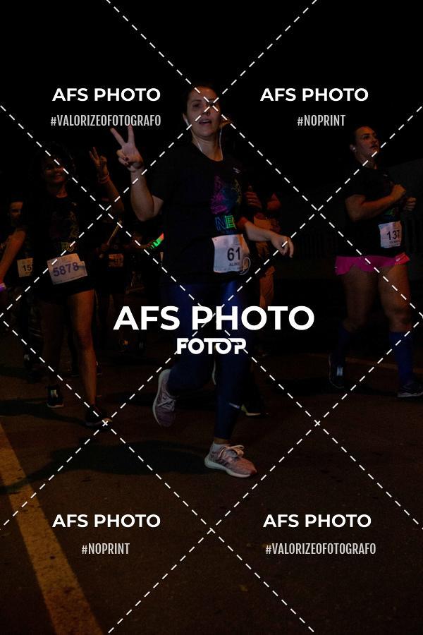 Compra tus fotos del eventoNeon Night Run 2019 - Belo Horizonte En Fotop
