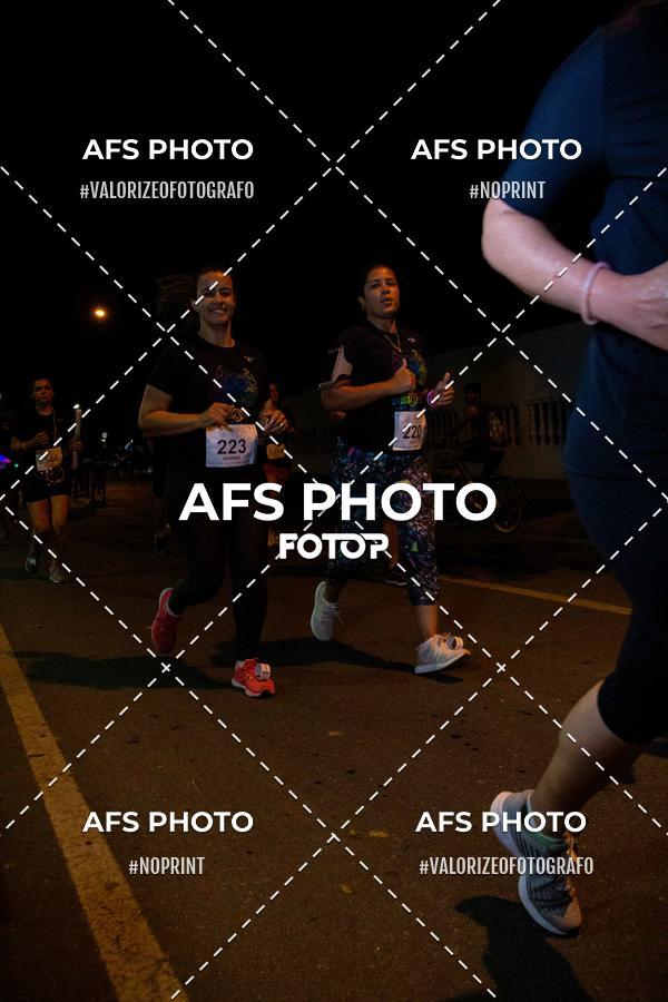 Compra tus fotos del eventoNeon Night Run 2019 - Belo Horizonte En Fotop