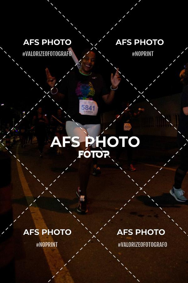 Compre as suas fotos do eventoNeon Night Run 2019 - Belo Horizonte no Fotop