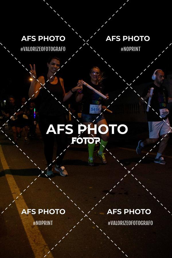 Compre as suas fotos do eventoNeon Night Run 2019 - Belo Horizonte no Fotop