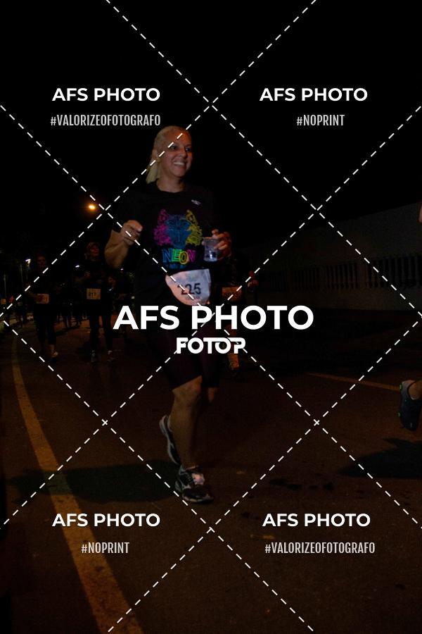 Compre as suas fotos do eventoNeon Night Run 2019 - Belo Horizonte no Fotop