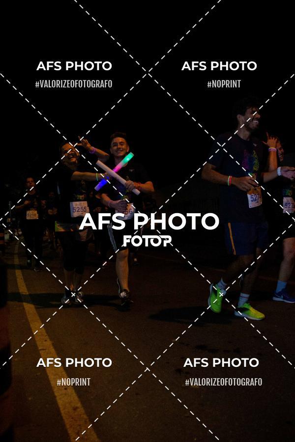 Compre as suas fotos do eventoNeon Night Run 2019 - Belo Horizonte no Fotop