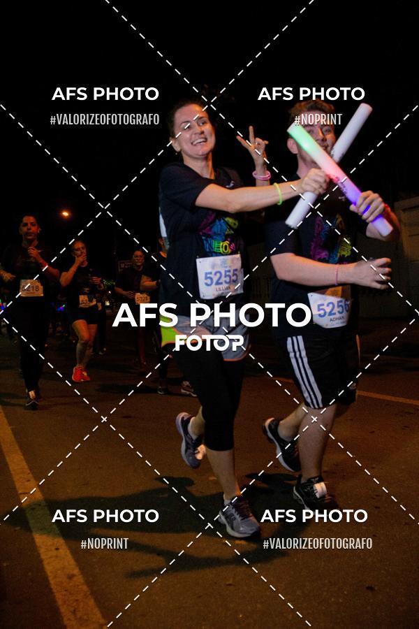 Compre as suas fotos do eventoNeon Night Run 2019 - Belo Horizonte no Fotop