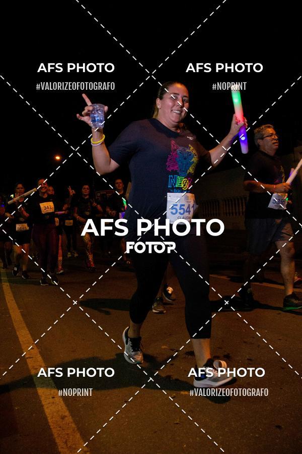 Compre as suas fotos do eventoNeon Night Run 2019 - Belo Horizonte no Fotop