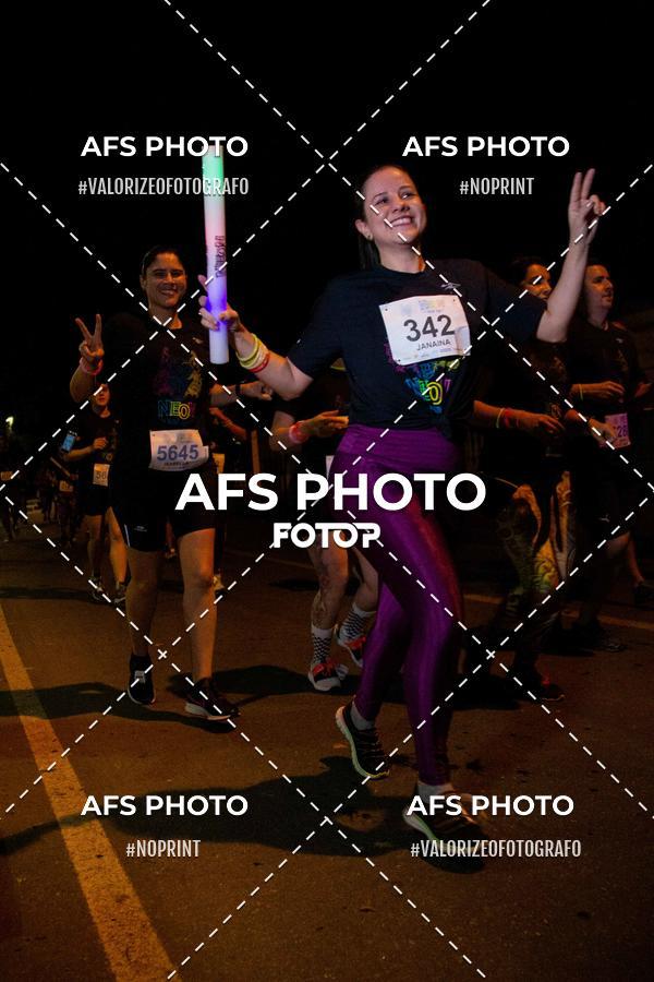 Buy your photos of the eventNeon Night Run 2019 - Belo Horizonte on Fotop
