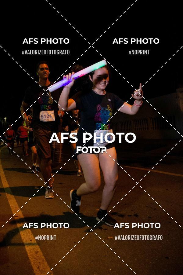 Buy your photos of the eventNeon Night Run 2019 - Belo Horizonte on Fotop