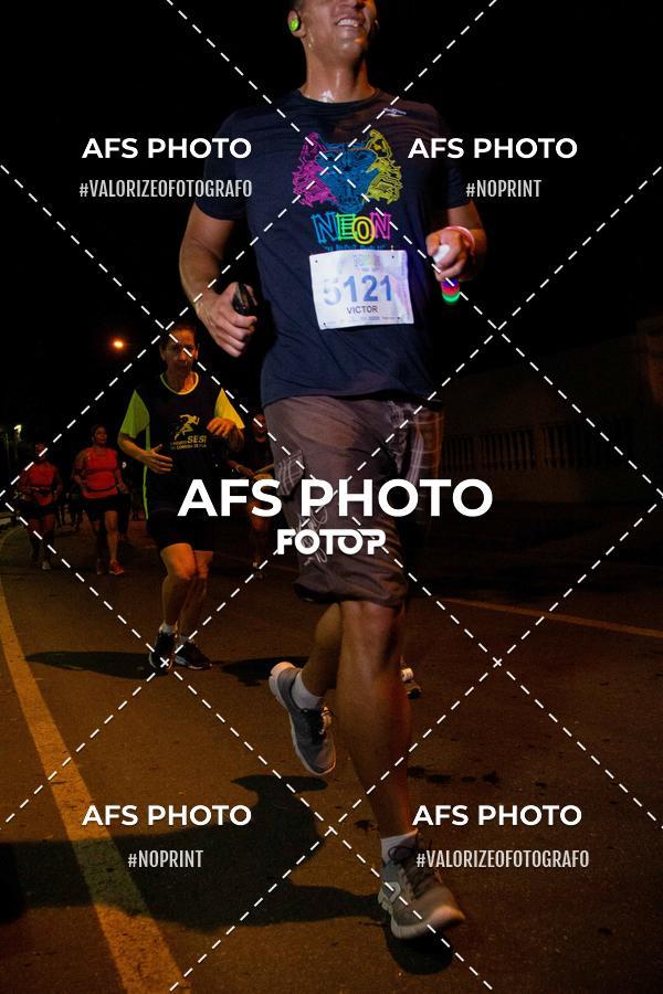 Buy your photos of the eventNeon Night Run 2019 - Belo Horizonte on Fotop