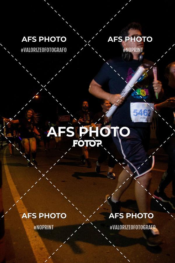 Buy your photos of the eventNeon Night Run 2019 - Belo Horizonte on Fotop