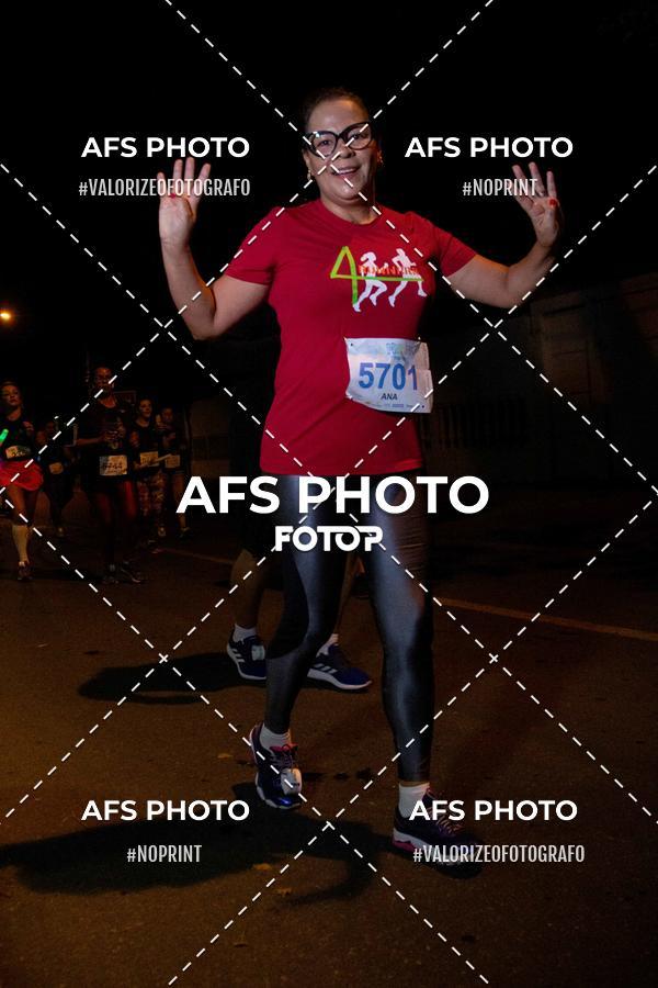 Buy your photos of the eventNeon Night Run 2019 - Belo Horizonte on Fotop