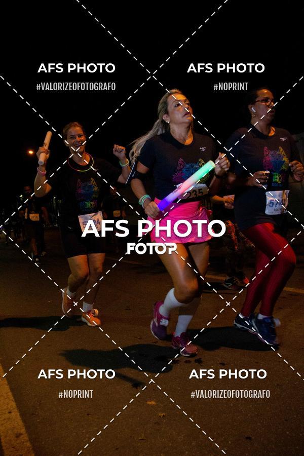 Buy your photos of the eventNeon Night Run 2019 - Belo Horizonte on Fotop