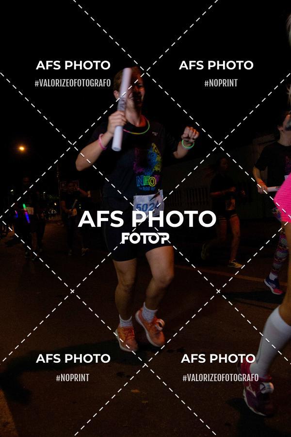 Buy your photos of the eventNeon Night Run 2019 - Belo Horizonte on Fotop
