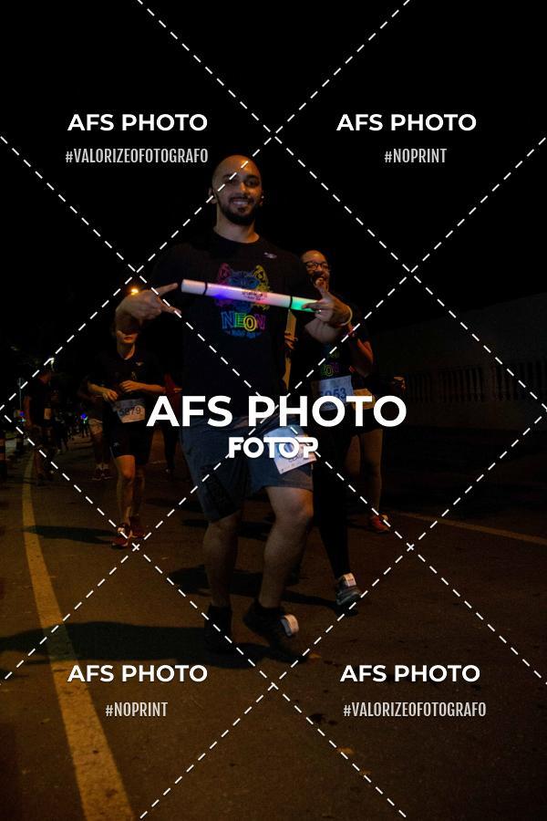 Buy your photos of the eventNeon Night Run 2019 - Belo Horizonte on Fotop