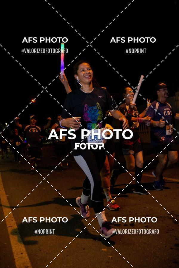 Buy your photos of the eventNeon Night Run 2019 - Belo Horizonte on Fotop