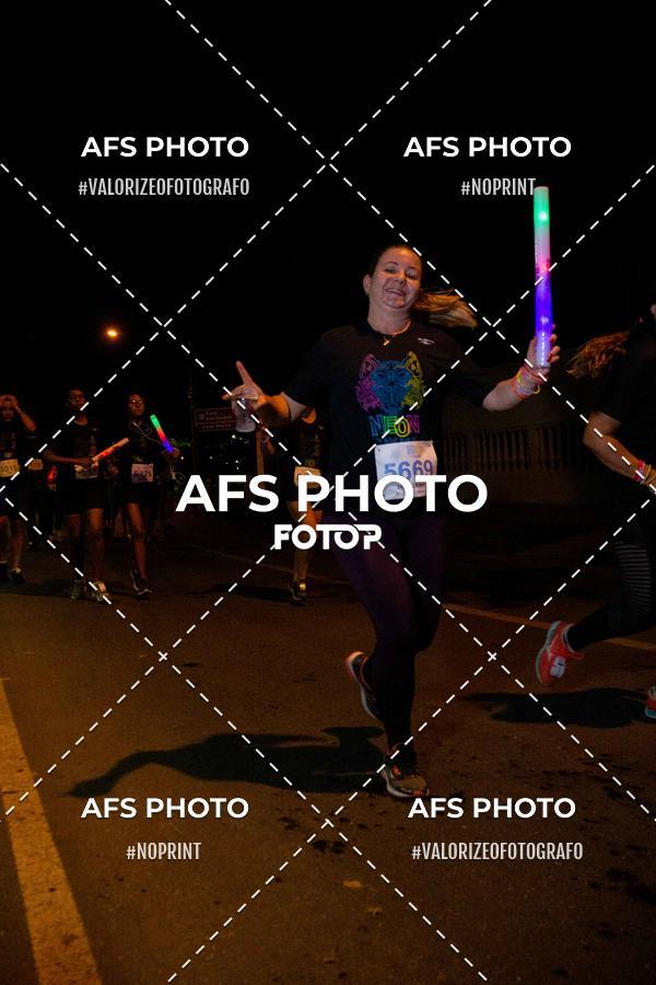Compre suas fotos do eventoNeon Night Run 2019 - Belo Horizonte no Fotop