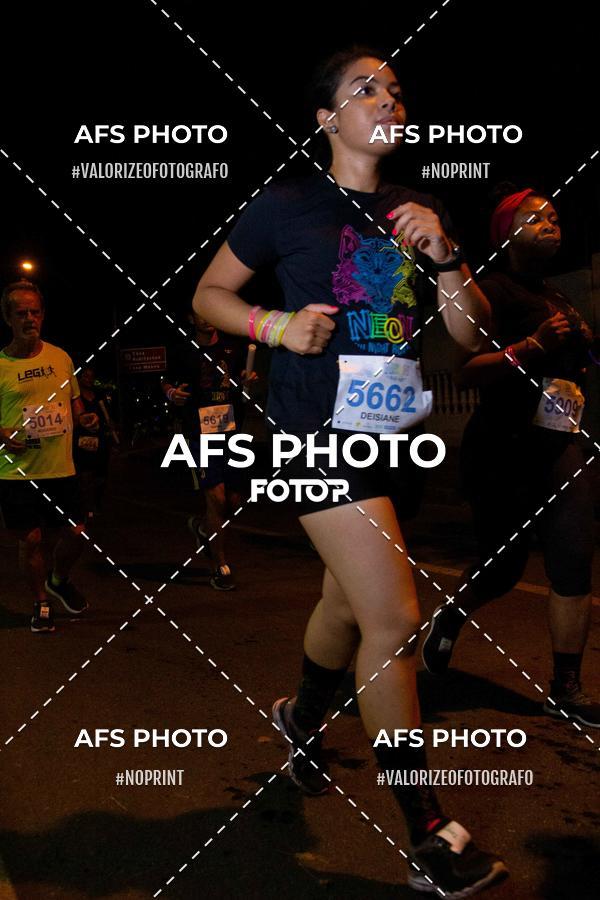 Compre suas fotos do eventoNeon Night Run 2019 - Belo Horizonte no Fotop