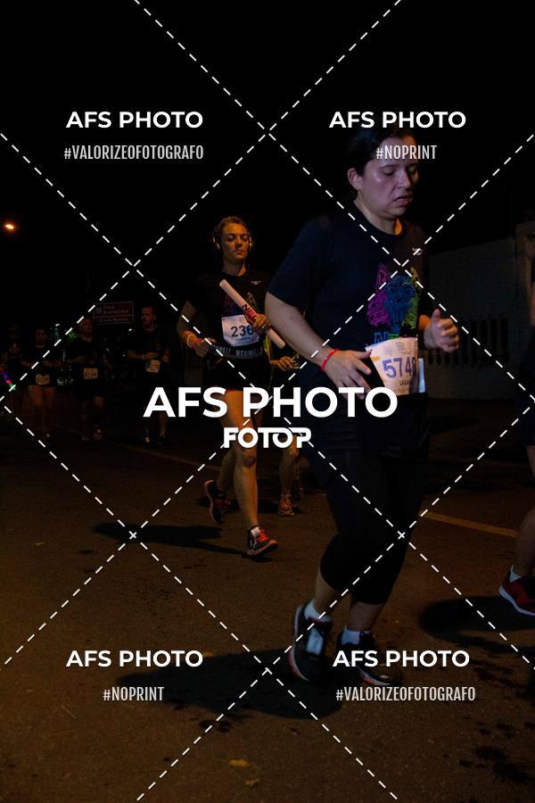 Compre suas fotos do eventoNeon Night Run 2019 - Belo Horizonte no Fotop