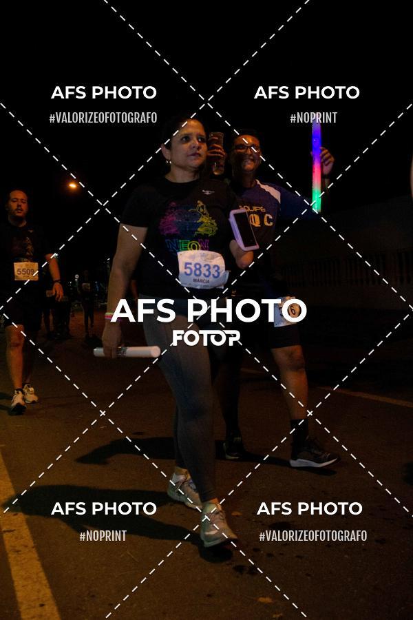 Compra tus fotos del eventoNeon Night Run 2019 - Belo Horizonte En Fotop