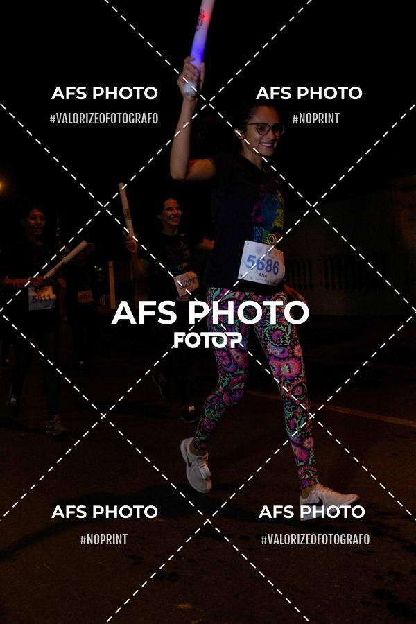 Compra tus fotos del eventoNeon Night Run 2019 - Belo Horizonte En Fotop