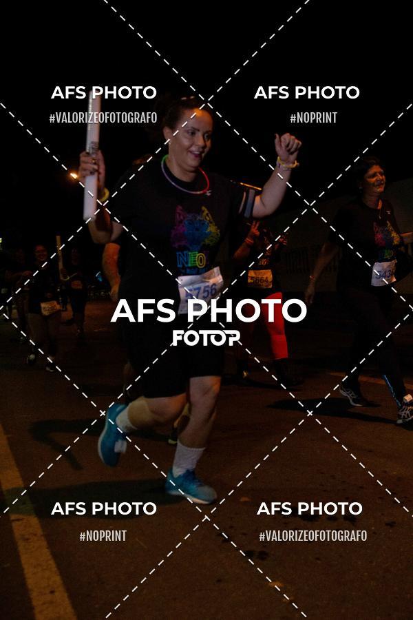 Compra tus fotos del eventoNeon Night Run 2019 - Belo Horizonte En Fotop