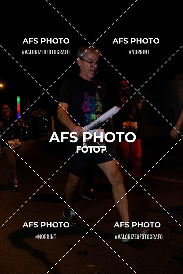 Compra tus fotos del eventoNeon Night Run 2019 - Belo Horizonte En Fotop
