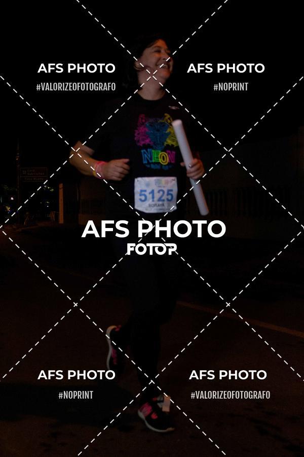 Compra tus fotos del eventoNeon Night Run 2019 - Belo Horizonte En Fotop