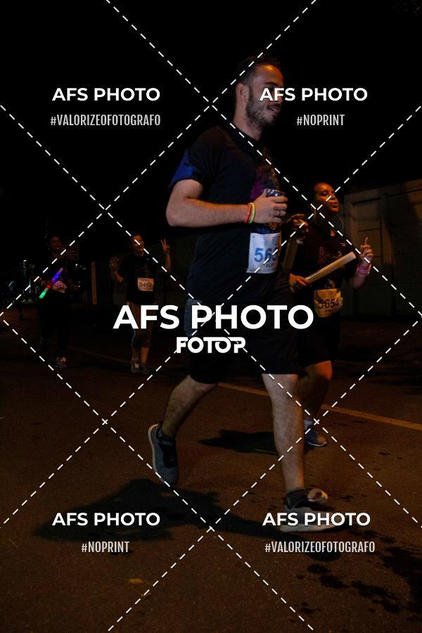 Compra tus fotos del eventoNeon Night Run 2019 - Belo Horizonte En Fotop