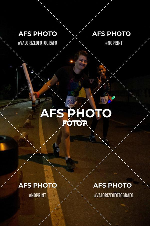 Compre suas fotos do eventoNeon Night Run 2019 - Belo Horizonte no Fotop