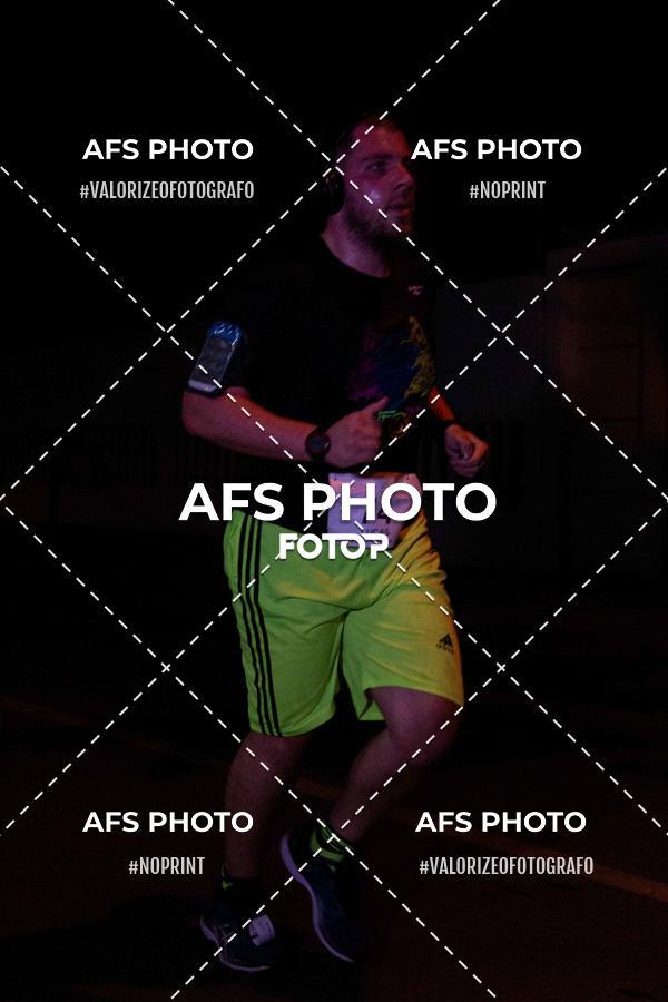Compre suas fotos do eventoNeon Night Run 2019 - Belo Horizonte no Fotop