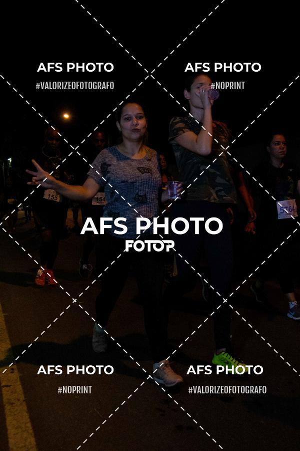 Compre suas fotos do eventoNeon Night Run 2019 - Belo Horizonte no Fotop