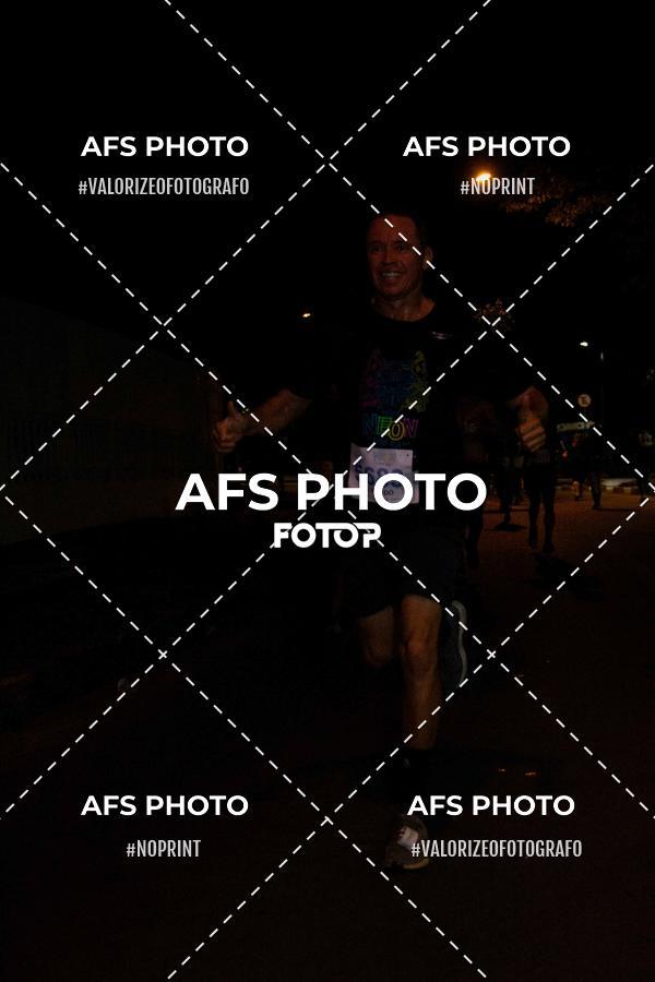 Compre suas fotos do eventoNeon Night Run 2019 - Belo Horizonte no Fotop