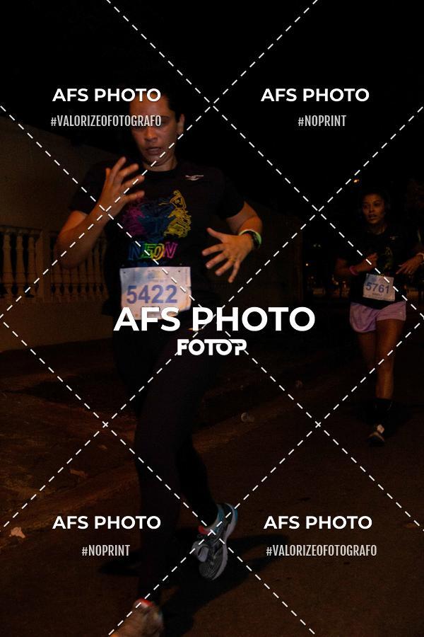 Compra tus fotos del eventoNeon Night Run 2019 - Belo Horizonte En Fotop