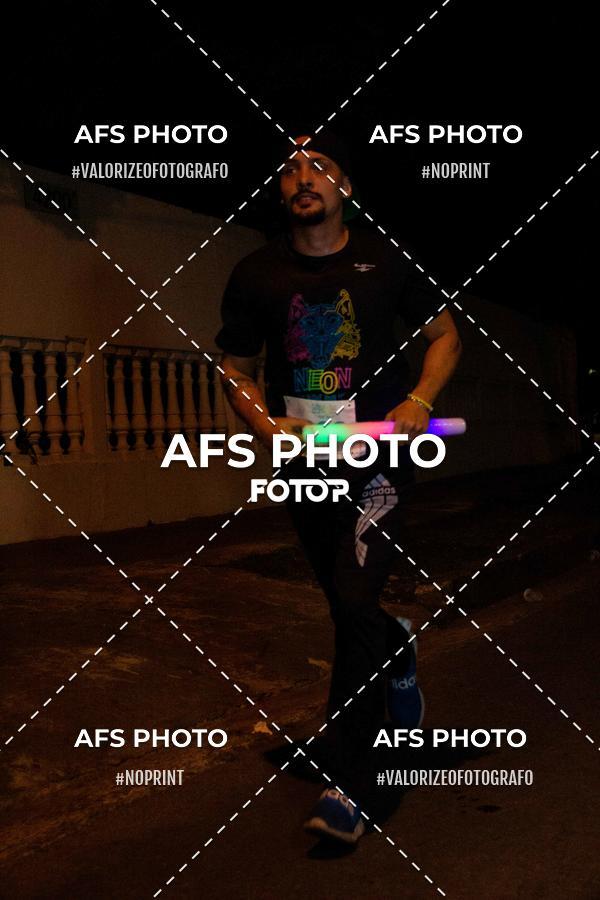 Compra tus fotos del eventoNeon Night Run 2019 - Belo Horizonte En Fotop