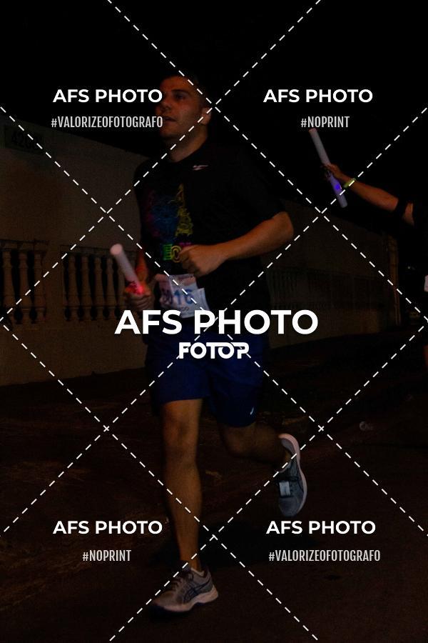 Compra tus fotos del eventoNeon Night Run 2019 - Belo Horizonte En Fotop