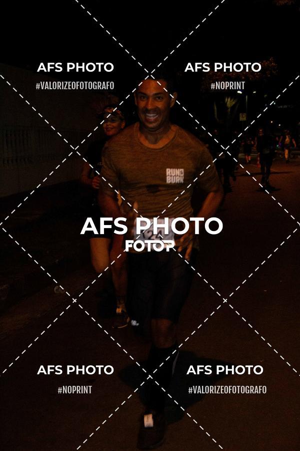 Compra tus fotos del eventoNeon Night Run 2019 - Belo Horizonte En Fotop
