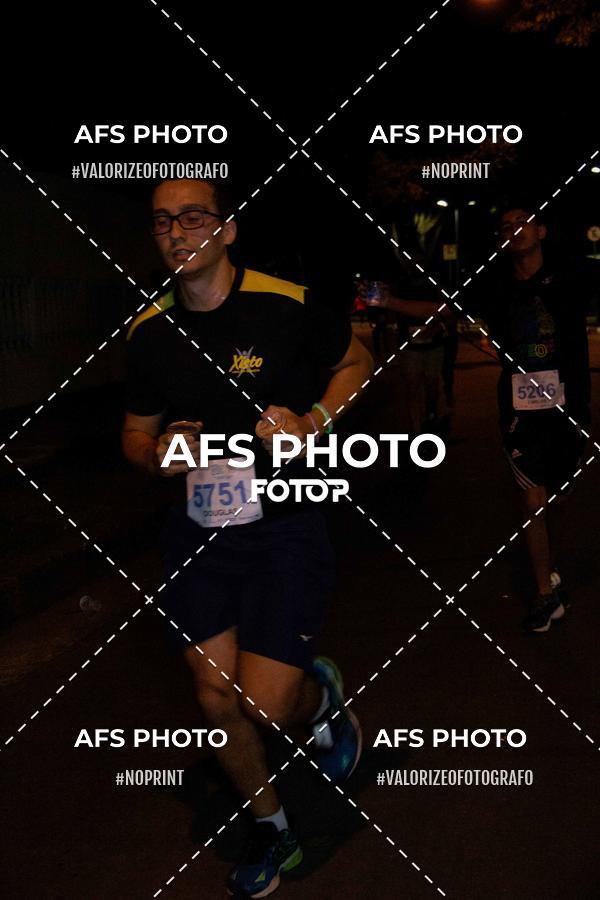 Compra tus fotos del eventoNeon Night Run 2019 - Belo Horizonte En Fotop
