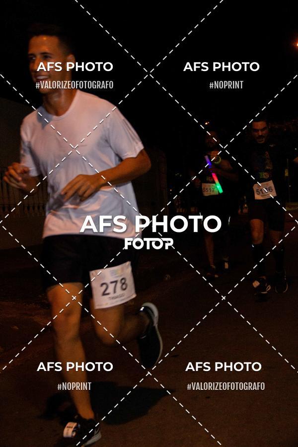 Compra tus fotos del eventoNeon Night Run 2019 - Belo Horizonte En Fotop